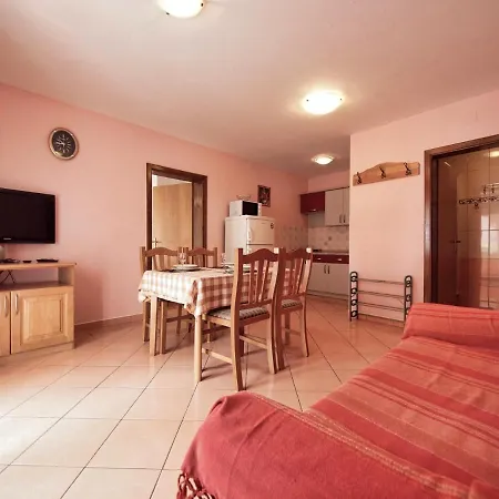 Apartment By The Sea Srima - Vodice, - 15621