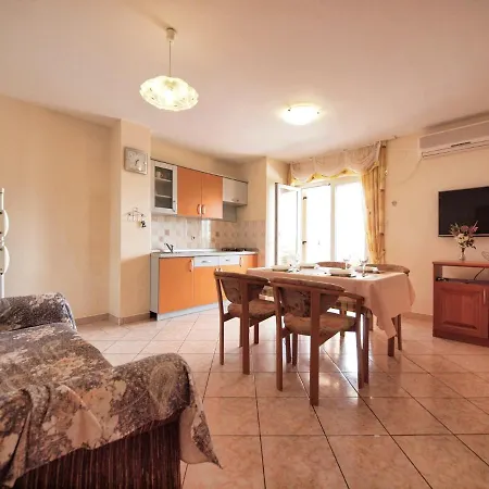 By The Sea Srima - Vodice, - 15621 Apartment *