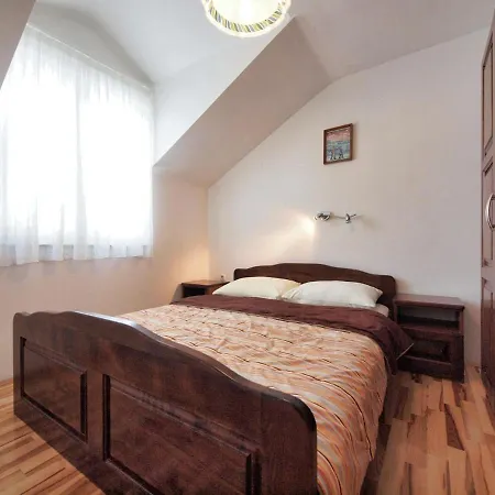 Apartment By The Sea Srima - Vodice, - 15621 *