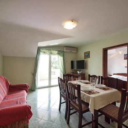 Apartment By The Sea Srima - Vodice, - 15621 *